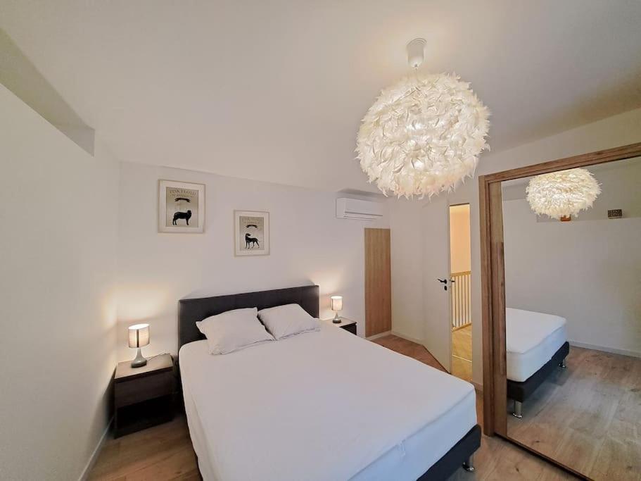 Апартаменти Antibes, Duplex Lumineux Реймс Екстер'єр фото